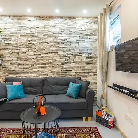 Appartments With Terrace Or Garden شقة سبليت